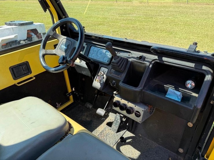 2001-cushman-haulster-image-9