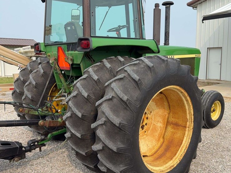1987-john-deere-4430-image-34