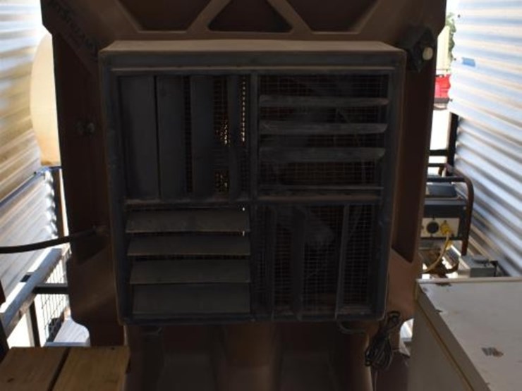 2011-16'-cooling-trailer-w/-generator,-port-a-cool-and-freezer-(vin-#-5vnbu-image-7