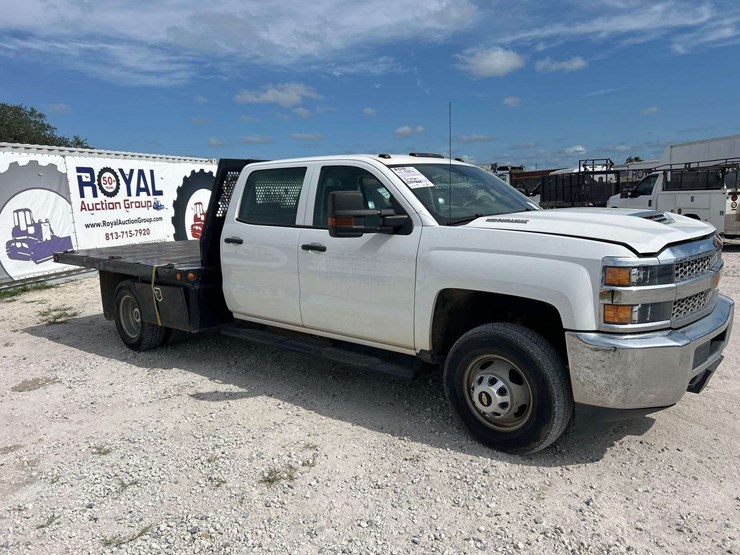 2019-chevrolet-silverado-3500hd-image-2