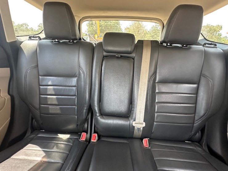 2017-ford-escape-image-38