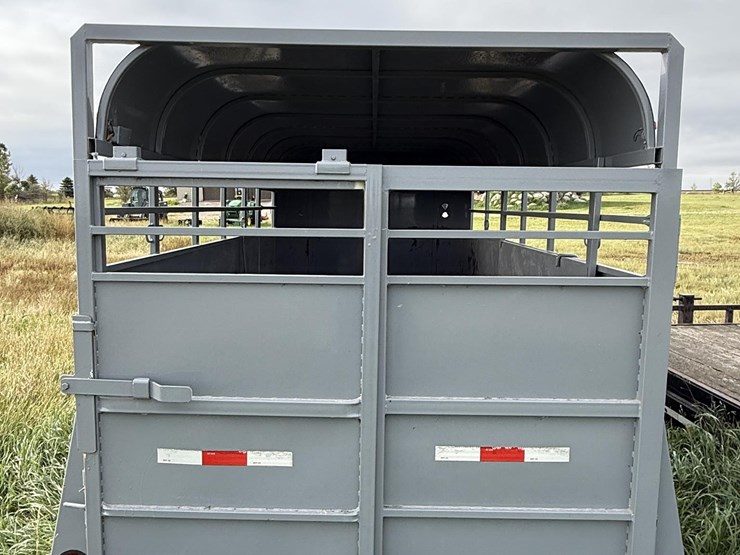 16ft-bumper-pull-stock-trailer-image-9