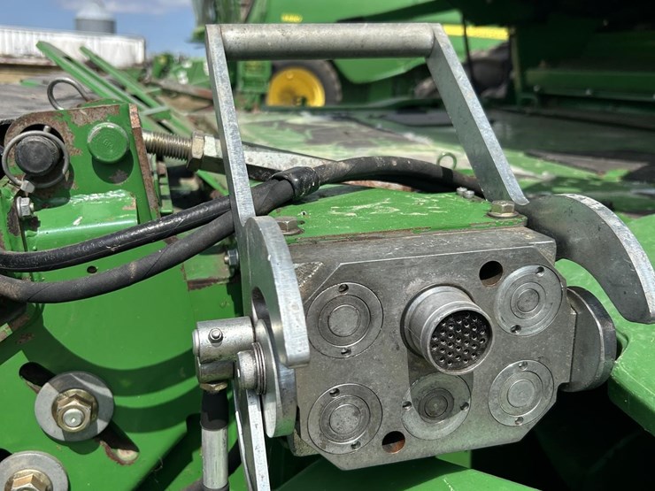 john-deere-s670-image-38
