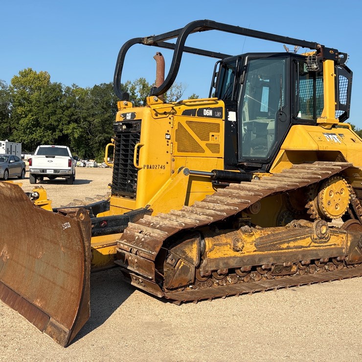 2015 CATERPILLAR D6N LGP