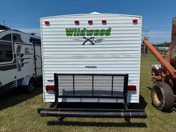 2009-wildwood-x-lite-22rb-camper-image-5