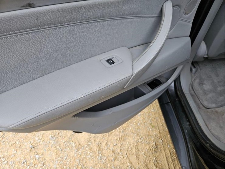 2007-bmw-x5-image-17