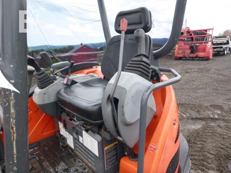 2016-kubota-u25-image-12