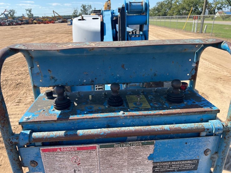 2005-genie-z-45/25-telescopic-lift-image-24