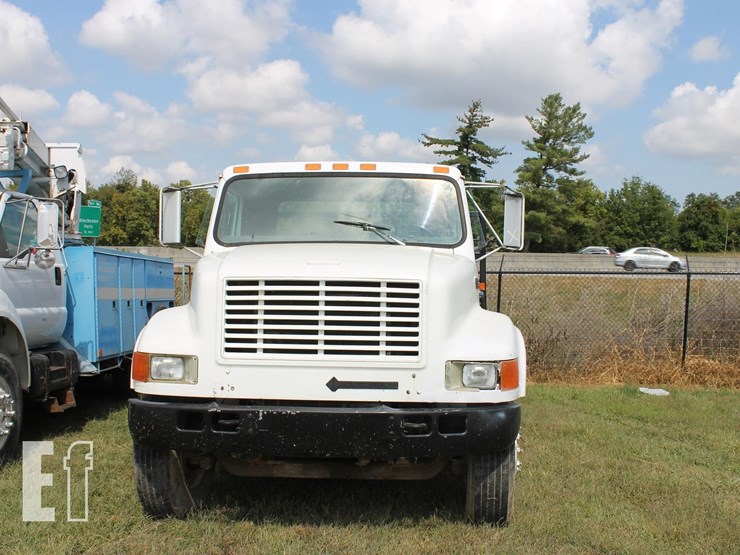 1993-international-flatbed-image-1