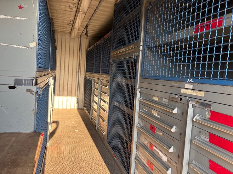 #1228-•-20ft-tool-conex-container-with-ac-image-4
