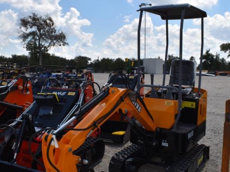 miva-va13-mini-excavator-(serial-#-13j250721)-(k)-image-1