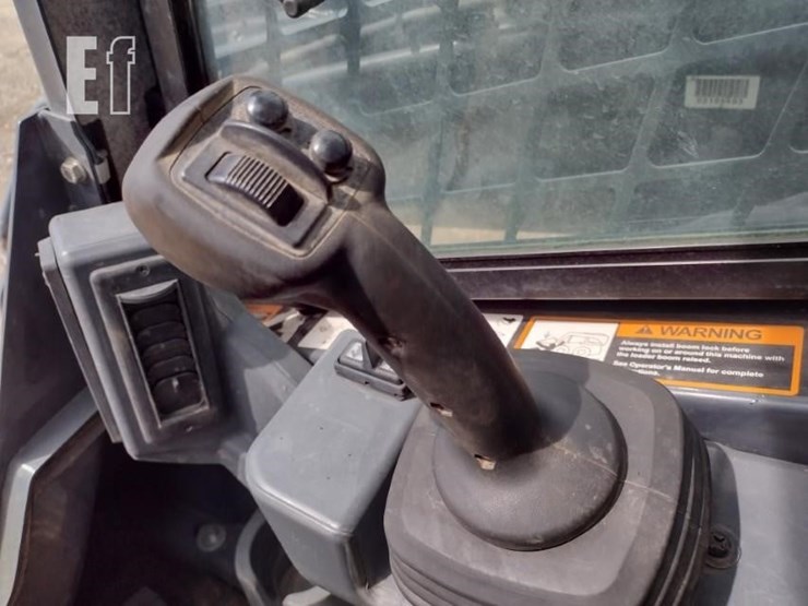 2023-deere-331g-image-9