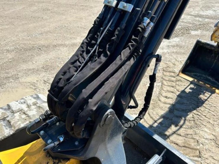 2023-deere-50g-image-31