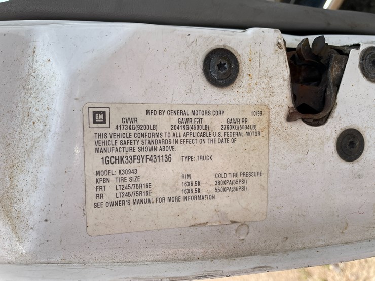 #4734-•-2000-chevy-3500-pickup-(has-wi-title)-image-26
