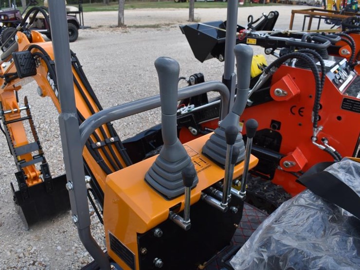 miva-va13-mini-excavator-(serial-#-13j250721)-(k)-image-6
