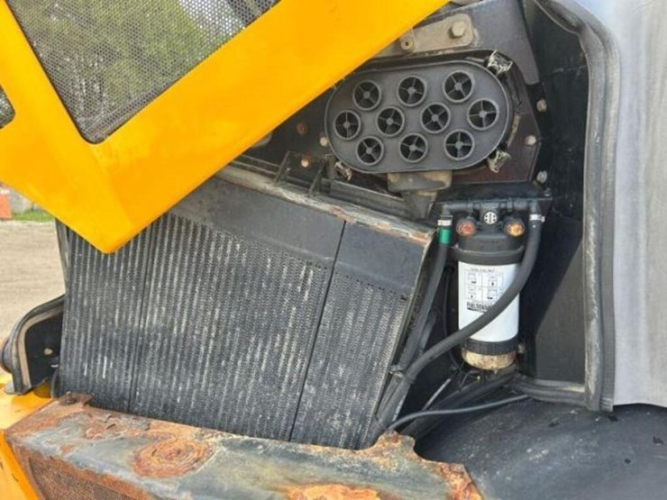 2019-jcb-409-image-27