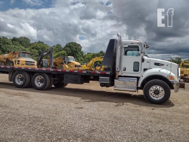2016-peterbilt-348-image-3