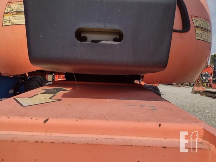 2009-jlg-800a-image-18
