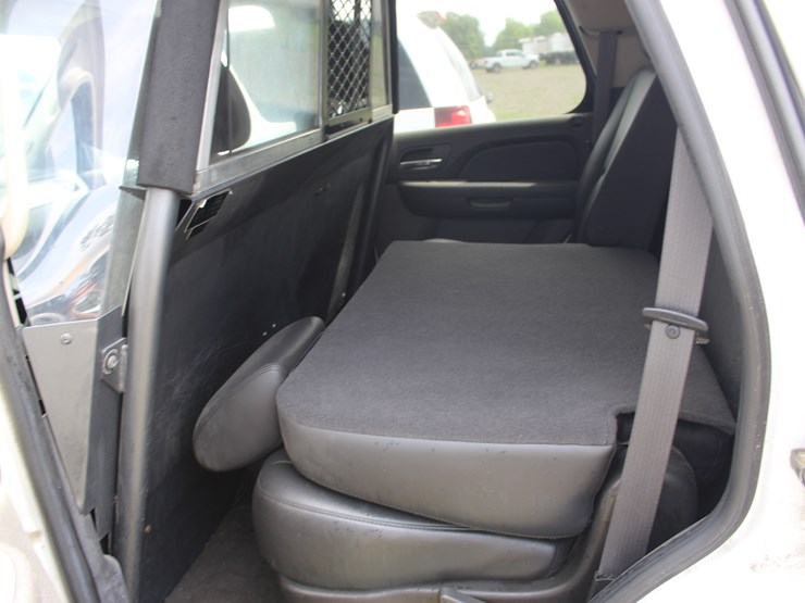 2011-chevrolet-tahoe-image-7