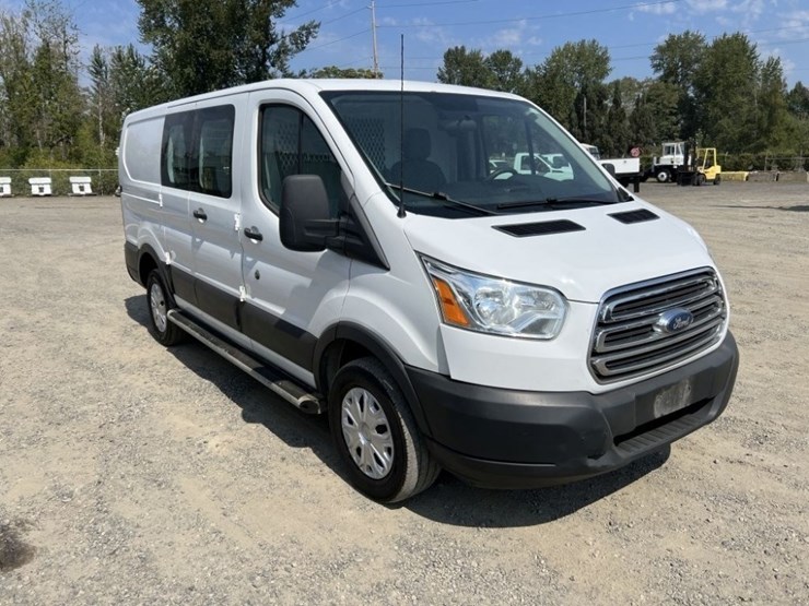 2015-ford-transit-image-2