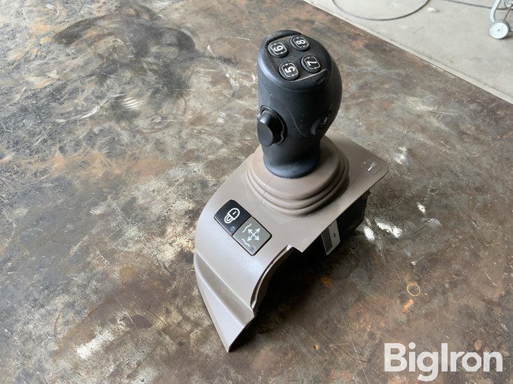 john-deere-re573554-command-arm-5-functional-joystick-control-image-7