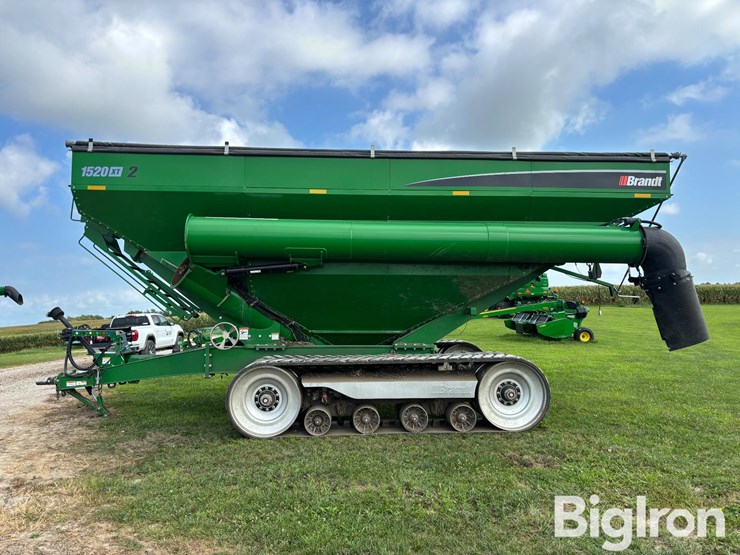 2022-brandt-1520xt-grain-cart-image-8