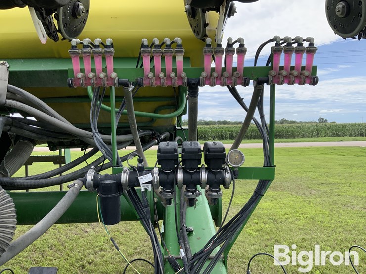 2009-john-deere-1720-ccs-image-17