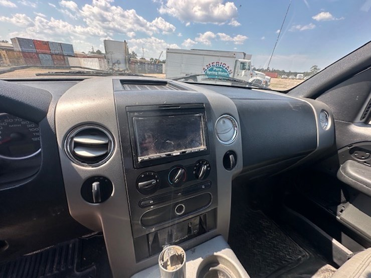 2004-ford-f150-image-45