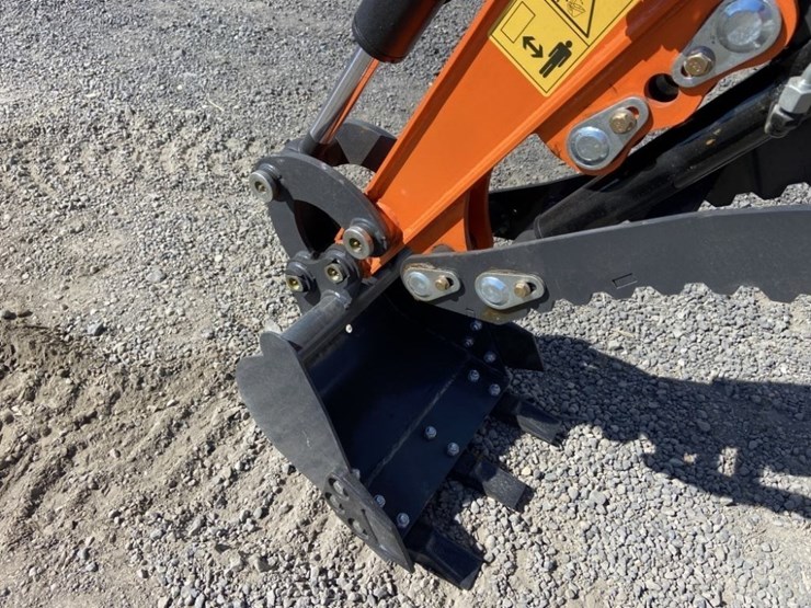 2025-land-hero-ldh-me18-mini-hydraulic-excavator-image-10