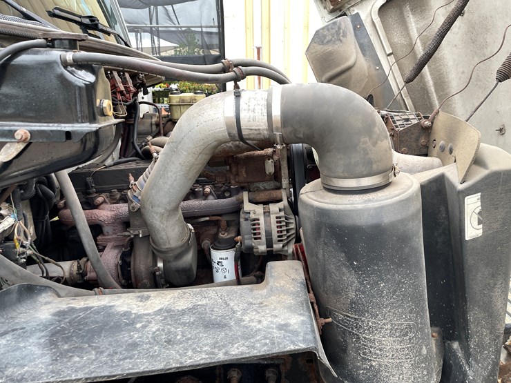 #9859-•-2000-freightliner-single-axle-utility-dump-truck(has-wi-salvage-title)-image-23