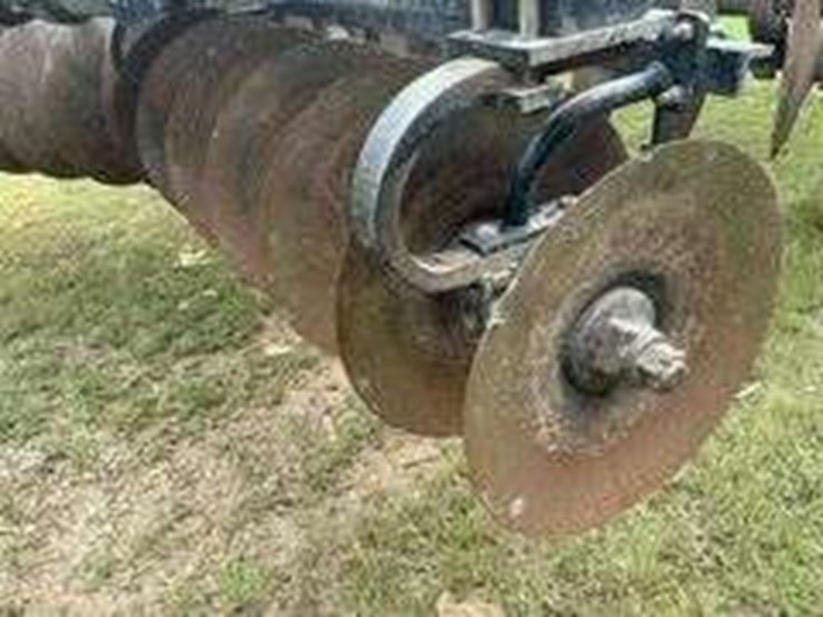 2011-case-ih-870-ecolo-tiger-disk-ripper-7-shank,-spring-loaded-shanks,-hyd.-front-discs,-image-10