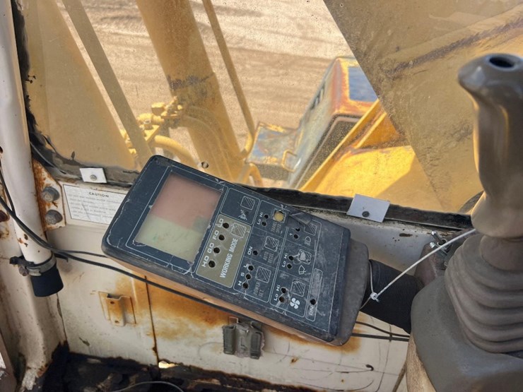 komatsu-pc150-5-image-31