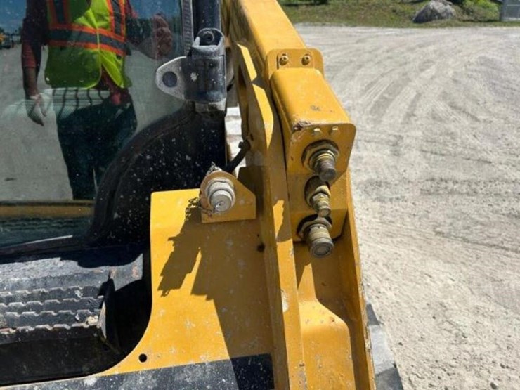 2014-caterpillar-259d2-multi-terrain-loader-cat025-image-20