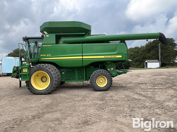 2011-john-deere-9770-sts-image-8