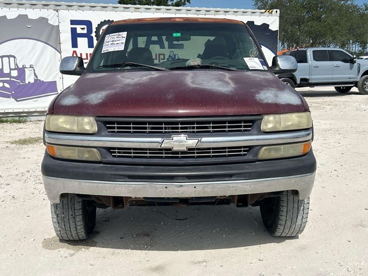 2001-chevrolet-silverado-1500hd-image-25