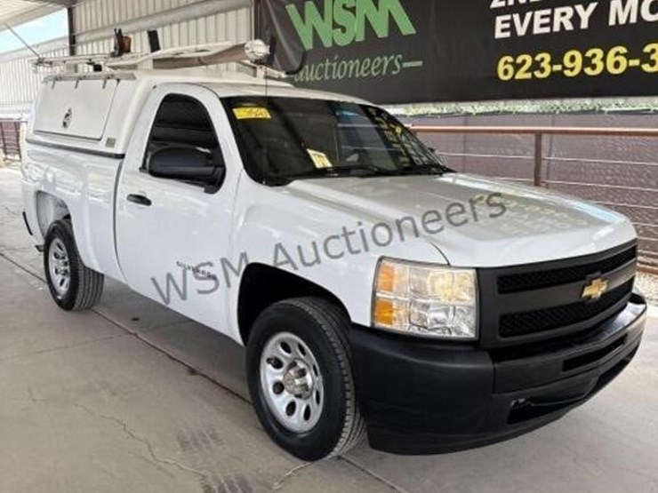 2012-chevrolet-silverado-1500-image-2