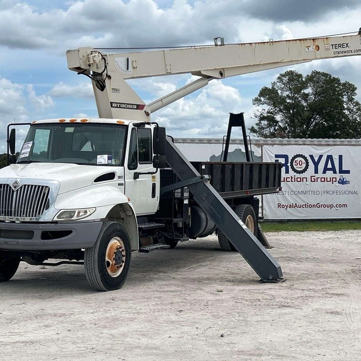 2014 INTERNATIONAL DURASTAR 4300