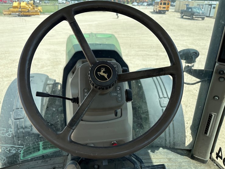 2009-john-deere-8345r-image-14
