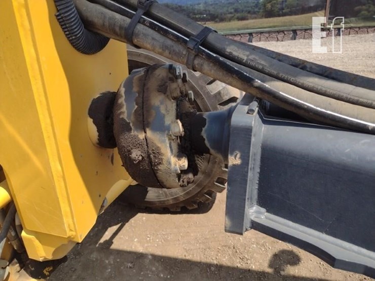 2020-deere-670gp-image-28