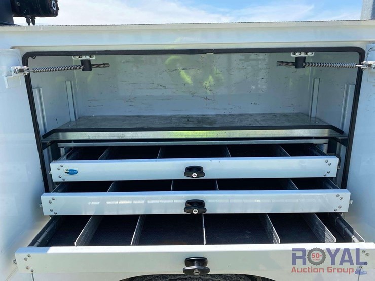 2019-dodge-ram-5500-image-27