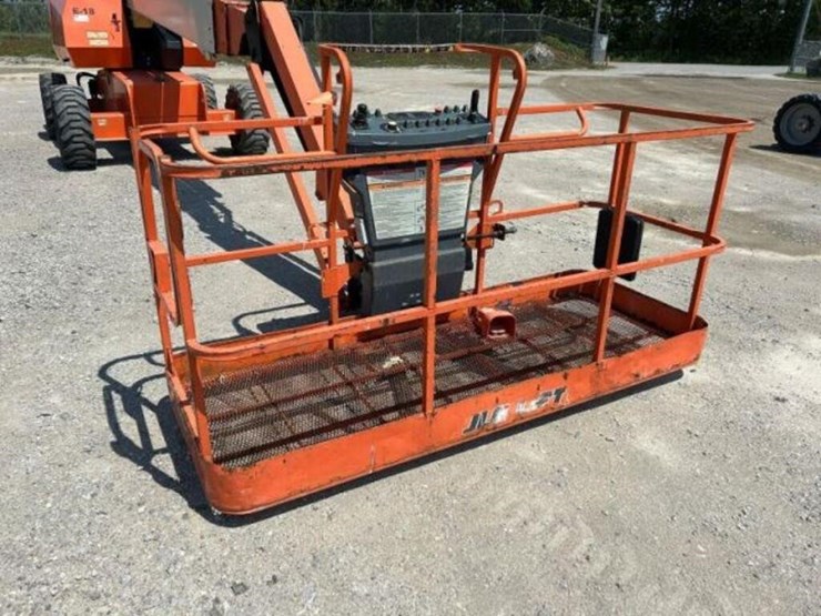 2013-jlg-660sj-image-18