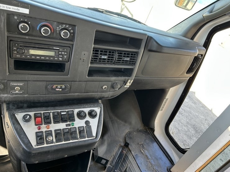 2008-chevrolet-express-school-bus-image-14