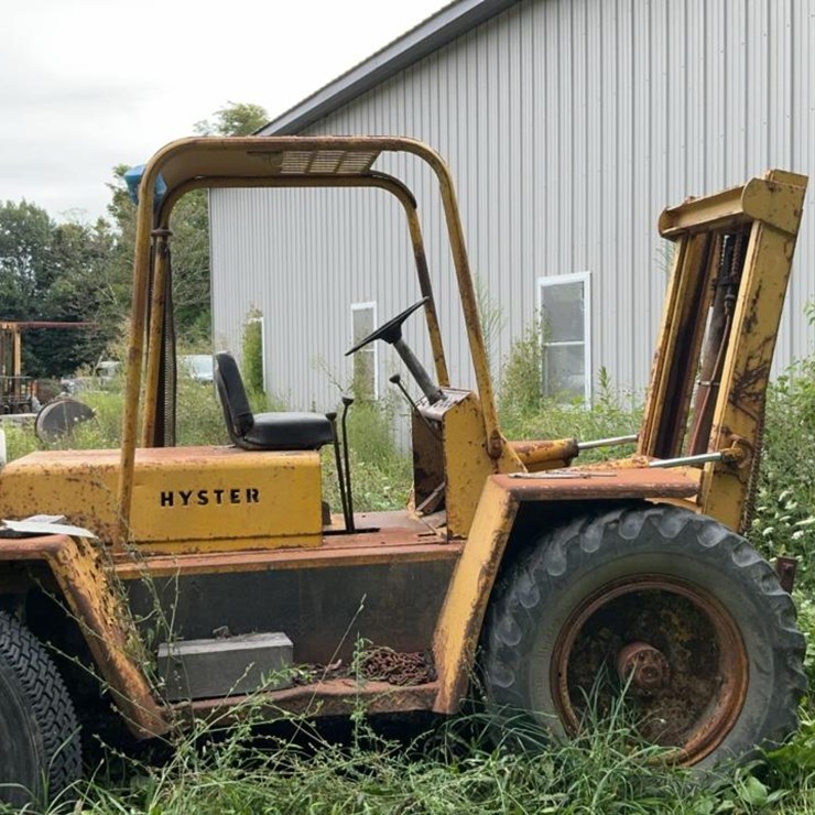 #205 • Hyster Forklift