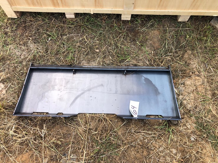 #64-•-skid-steer-mount-plate-image-1