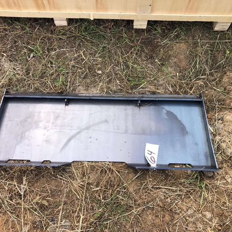 #64 • SKID STEER MOUNT PLATE