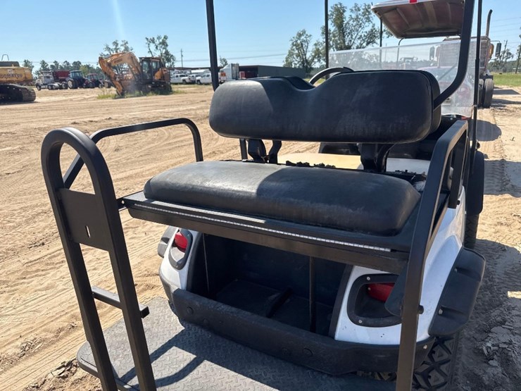 2020-ez-go-express-s4-golf-cart-image-13