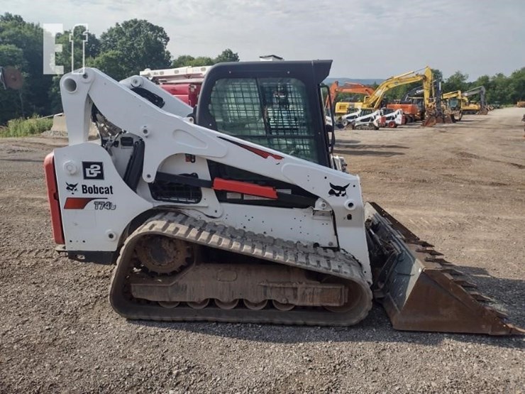 2019-bobcat-t740-image-3