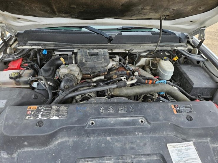 2011-gmc-3500-image-9