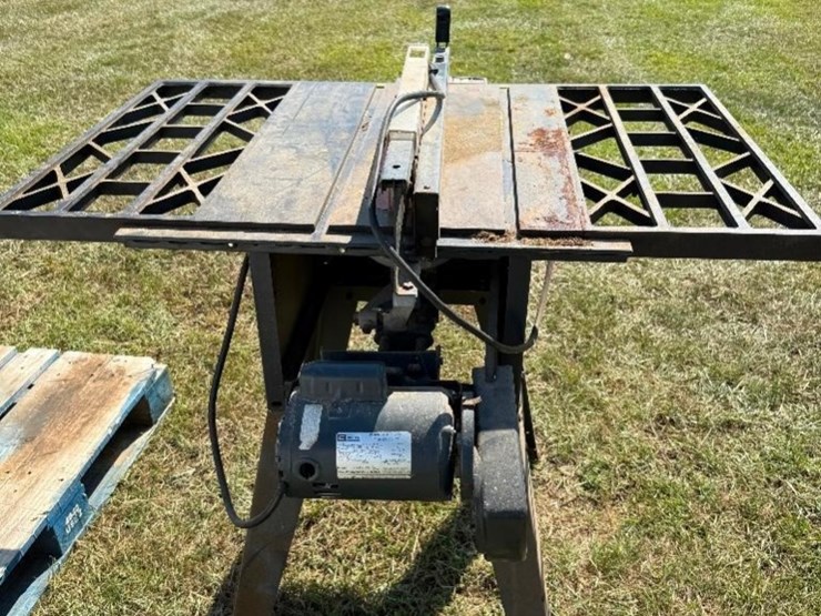 craftsman-10"-table-saw-image-4