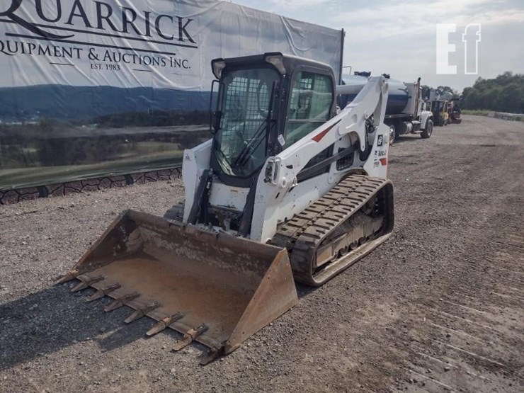 2019-bobcat-t740-image-40